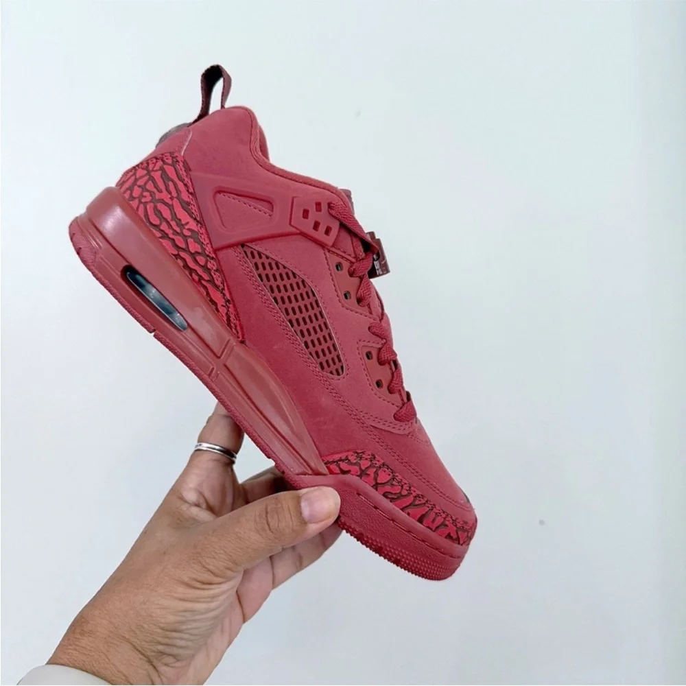Nike Air Jordan Spizike Low Sneakers 6.5Y/ 8 women